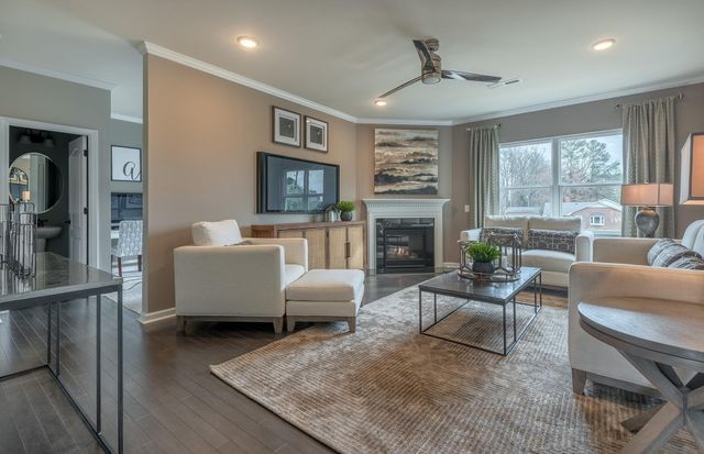 3277 Holiday Ln, Columbia, TN 38401