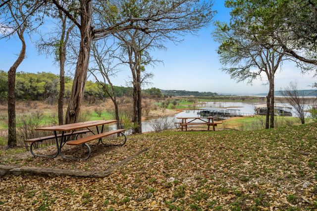 403 Coventry RD, Spicewood, TX 78669