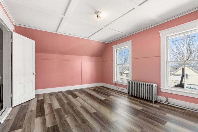 11 Pine Street, Franklin, NH 03235
