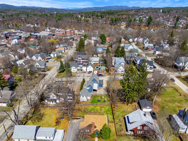 11 Pine Street, Franklin, NH 03235