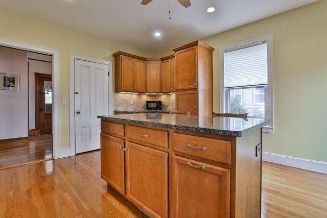 24 Austin St, Milton, MA 02186