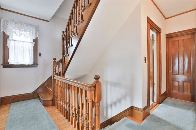 24 Austin St, Milton, MA 02186