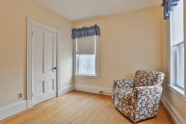 24 Austin St, Milton, MA 02186