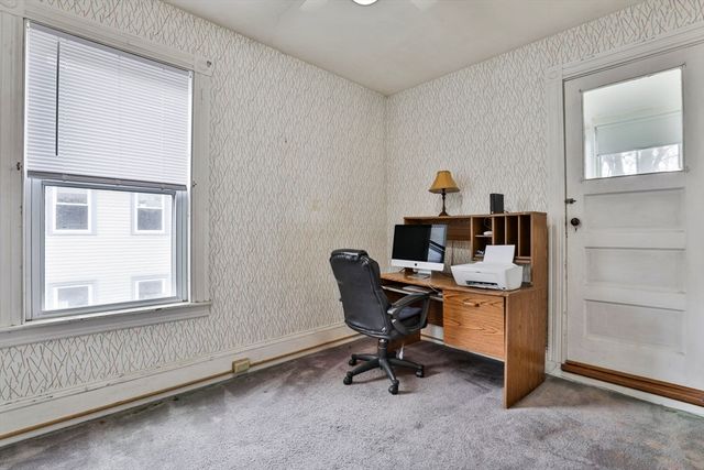 24 Austin St, Milton, MA 02186