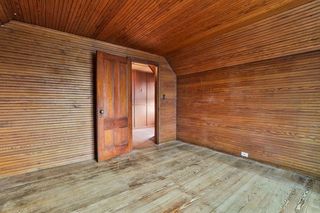 24 Austin St, Milton, MA 02186