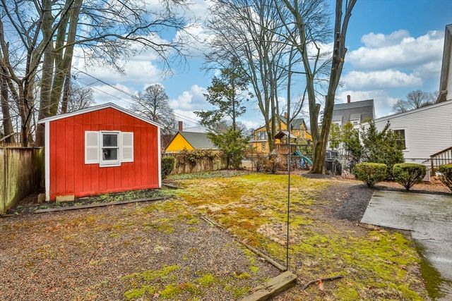 24 Austin St, Milton, MA 02186