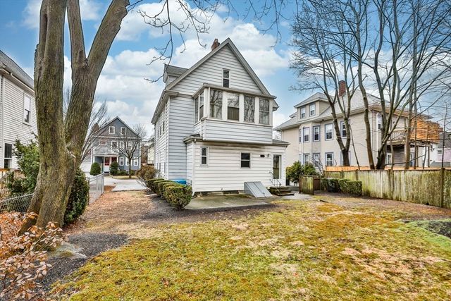 24 Austin St, Milton, MA 02186