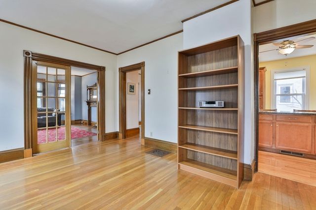 24 Austin St, Milton, MA 02186