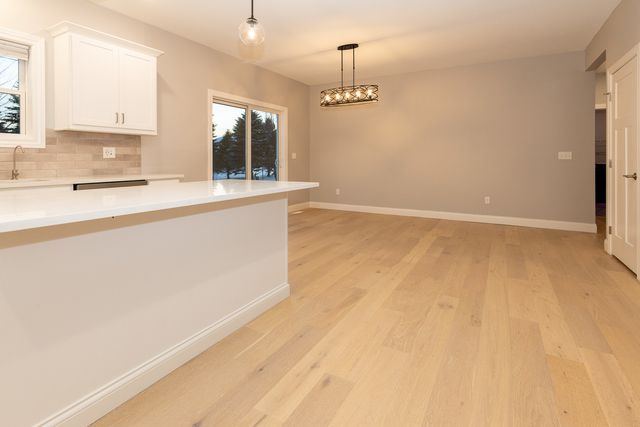 41 Brookstone Circle, Bloomington, IL 61704