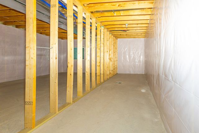 41 Brookstone Circle, Bloomington, IL 61704