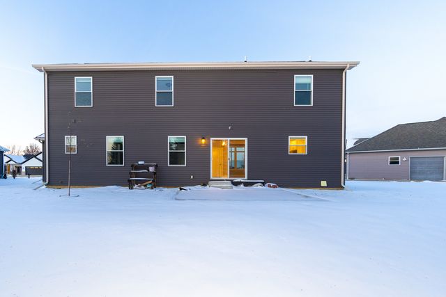 41 Brookstone Circle, Bloomington, IL 61704