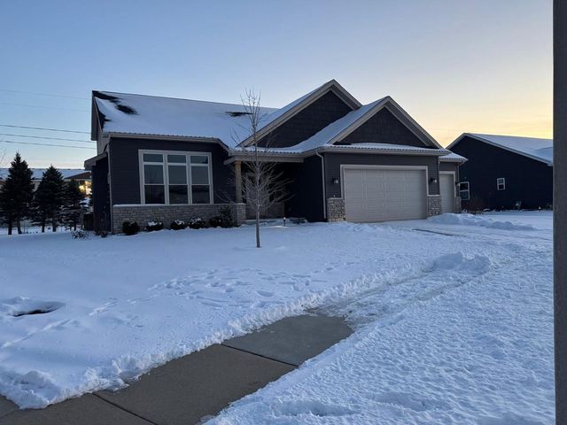 41 Brookstone Circle, Bloomington, IL 61704