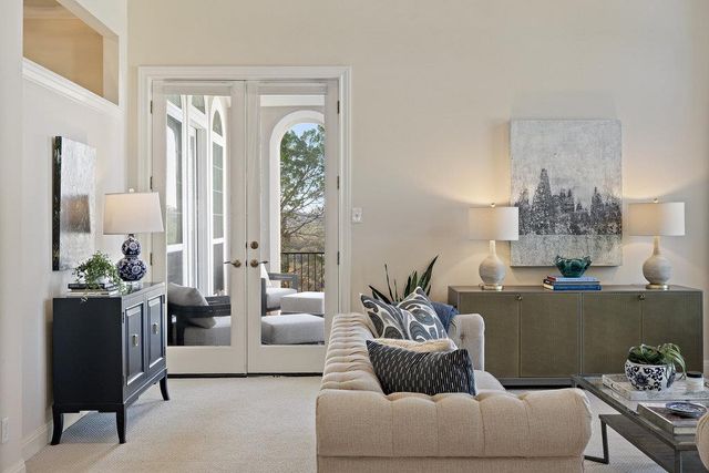 4205 Love Bird LN, Austin, TX 78730