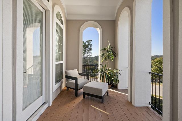 4205 Love Bird LN, Austin, TX 78730