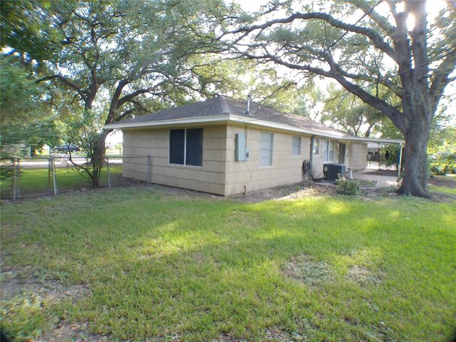 601 Fresa Road, Pasadena, TX 77502