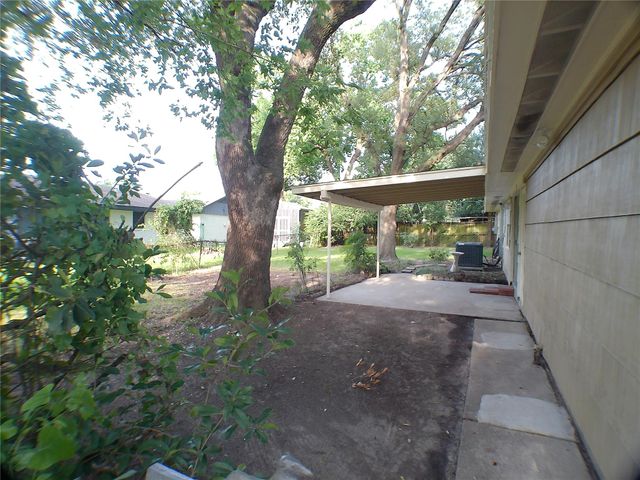 601 Fresa Road, Pasadena, TX 77502