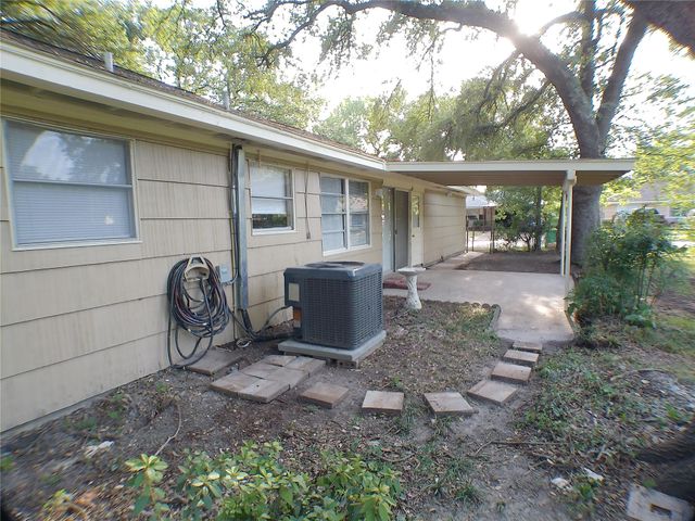 601 Fresa Road, Pasadena, TX 77502