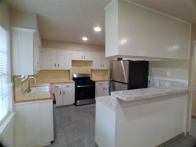 601 Fresa Road, Pasadena, TX 77502