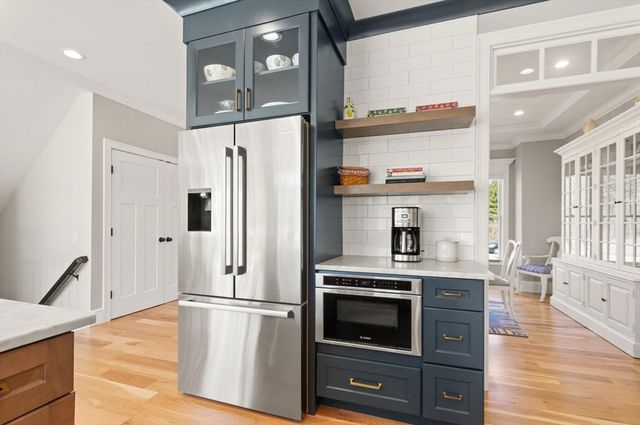 300 Lafayette Ave, Wrentham, MA 02093