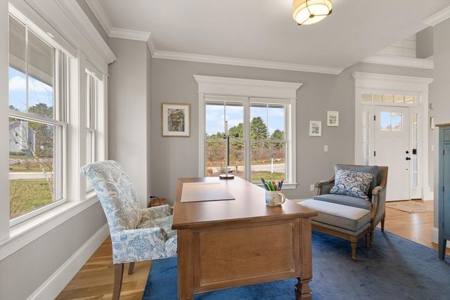 300 Lafayette Ave, Wrentham, MA 02093
