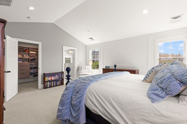 300 Lafayette Ave, Wrentham, MA 02093