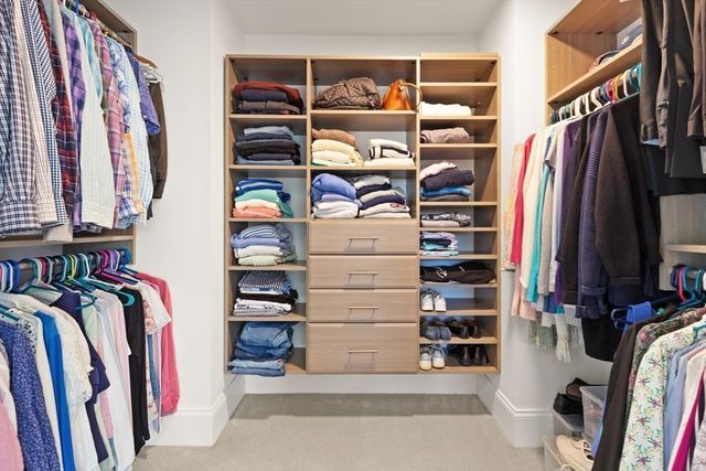 300 Lafayette Ave, Wrentham, MA 02093