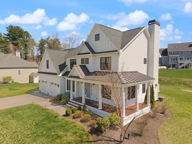 300 Lafayette Ave, Wrentham, MA 02093