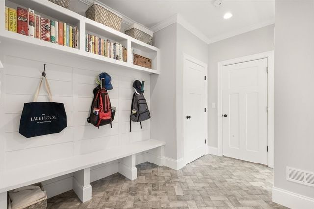 300 Lafayette Ave, Wrentham, MA 02093