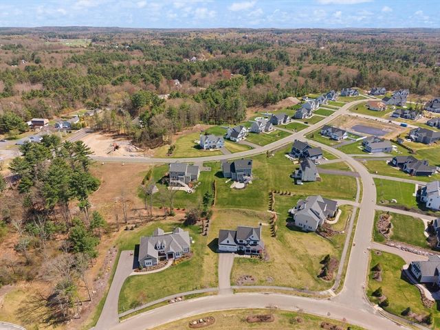 300 Lafayette Ave, Wrentham, MA 02093
