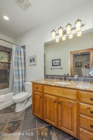 1560 E Bruin LOOP, Hayden, ID 83835