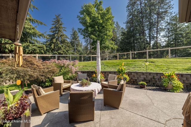 1560 E Bruin LOOP, Hayden, ID 83835