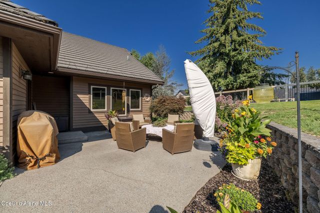 1560 E Bruin LOOP, Hayden, ID 83835