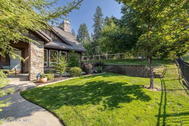 1560 E Bruin LOOP, Hayden, ID 83835