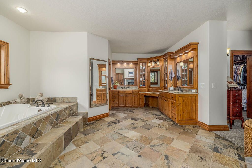 1560 E Bruin LOOP, Hayden, ID 83835 photo 22