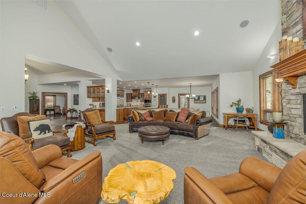 1560 E Bruin LOOP, Hayden, ID 83835 photo 8