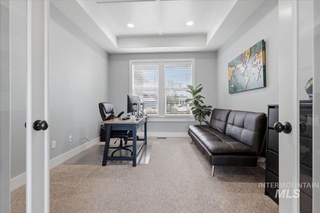 8922 E Lavender Dr, Nampa, ID 83687