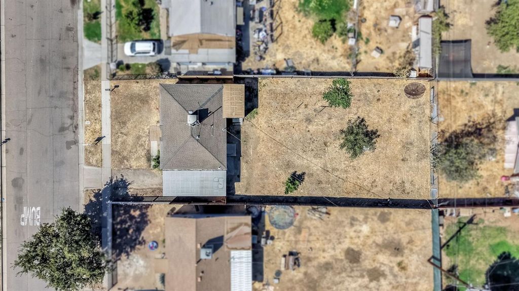 Image 27 of property listing at 1017 E Vine Avenue, Fresno, CA 93706