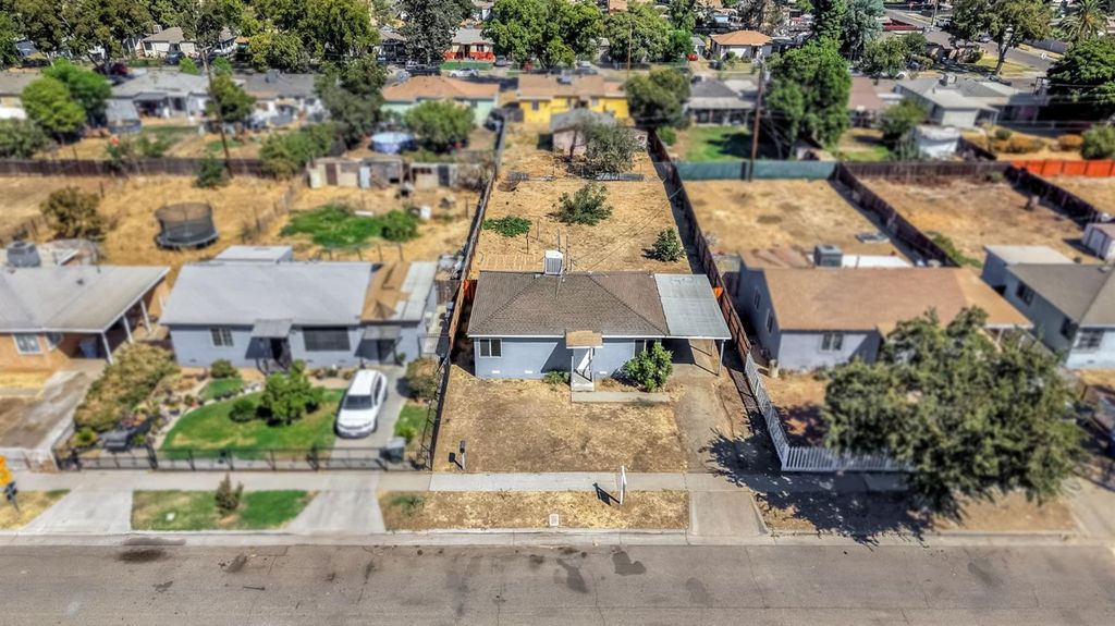 Image 30 of property listing at 1017 E Vine Avenue, Fresno, CA 93706