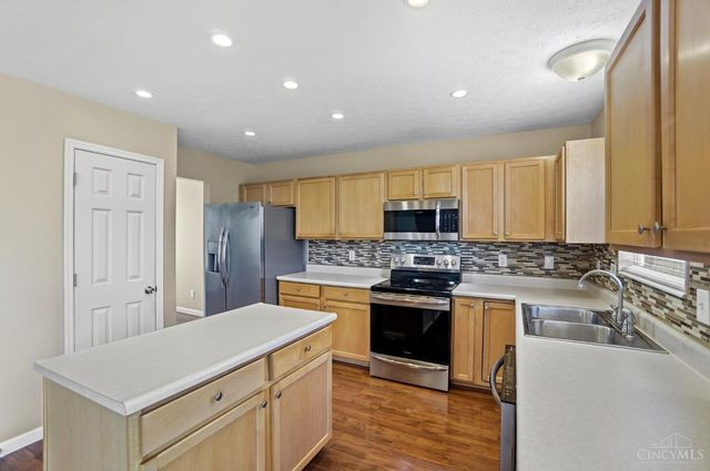 794 Owls Nest Court, Hamilton Twp, OH 45039