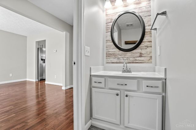 794 Owls Nest Court, Hamilton Twp, OH 45039