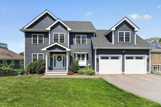 297 Elm St, Marshfield, MA 02050