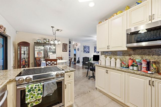 1310 SW 7th Avenue, Deerfield Beach, FL 33441