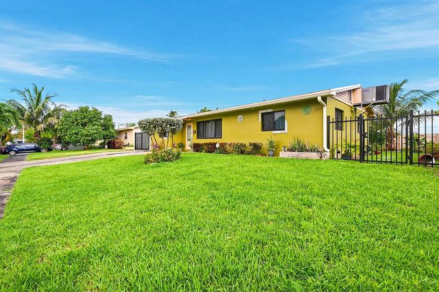 1310 SW 7th Avenue, Deerfield Beach, FL 33441