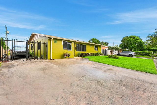 1310 SW 7th Avenue, Deerfield Beach, FL 33441