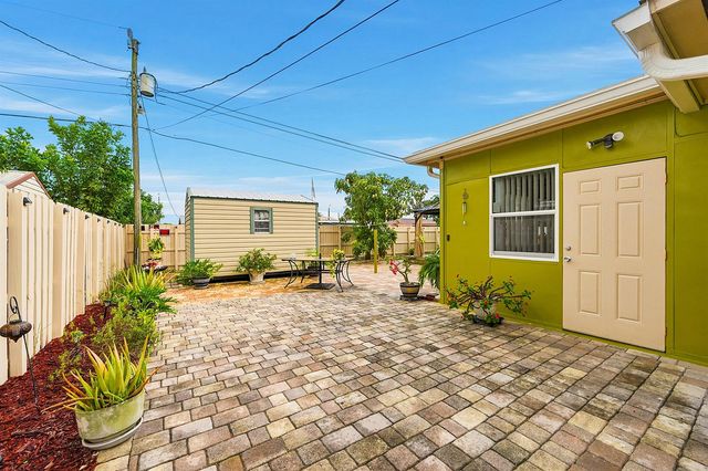 1310 SW 7th Avenue, Deerfield Beach, FL 33441