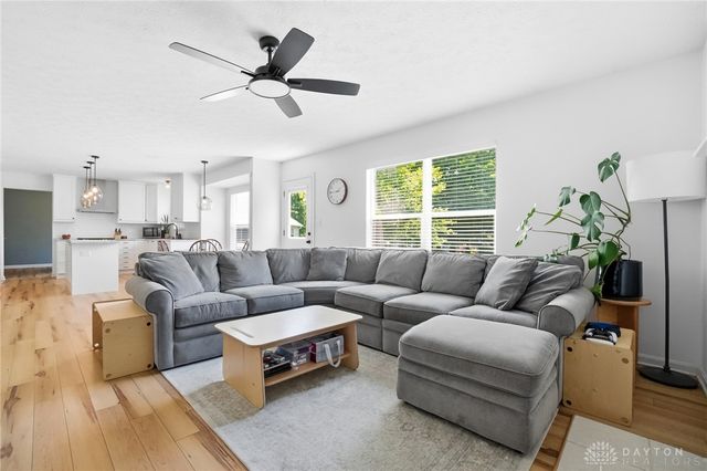 25 Fenwick Court, Springboro, OH 45066