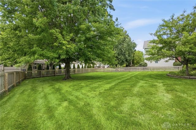 25 Fenwick Court, Springboro, OH 45066