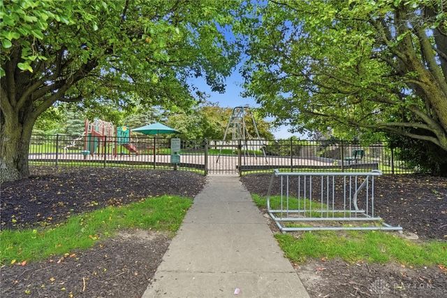 25 Fenwick Court, Springboro, OH 45066