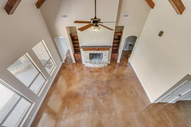 108 Springfield Lakes Drive, Waxahachie, TX 75165