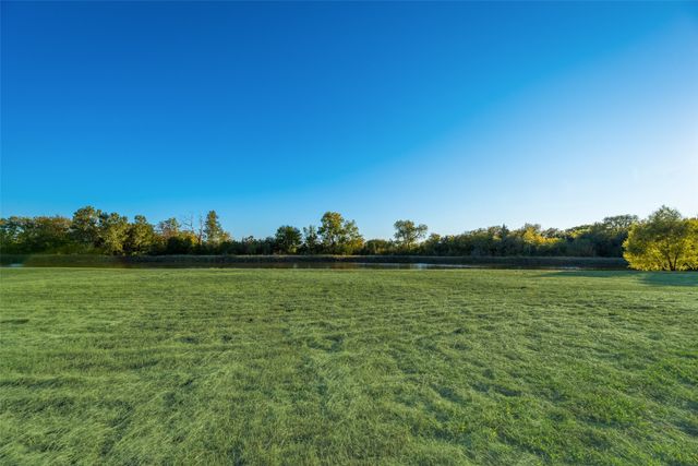 108 Springfield Lakes Drive, Waxahachie, TX 75165